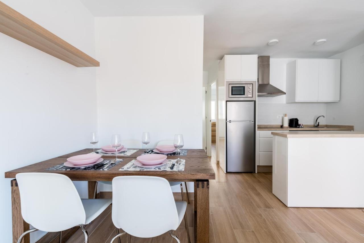 Holi-Rent Pureza Apartment Seville Exterior photo