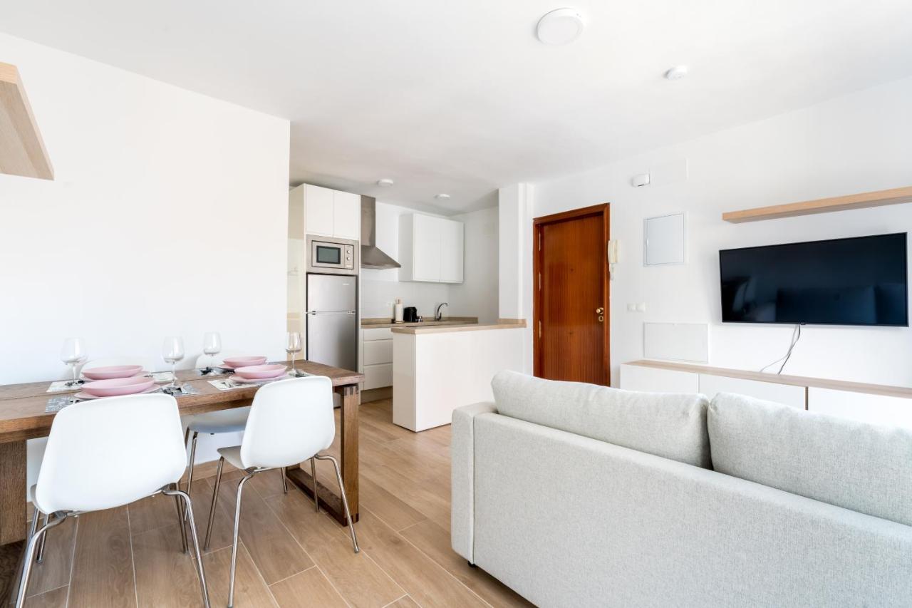 Holi-Rent Pureza Apartment Seville Exterior photo