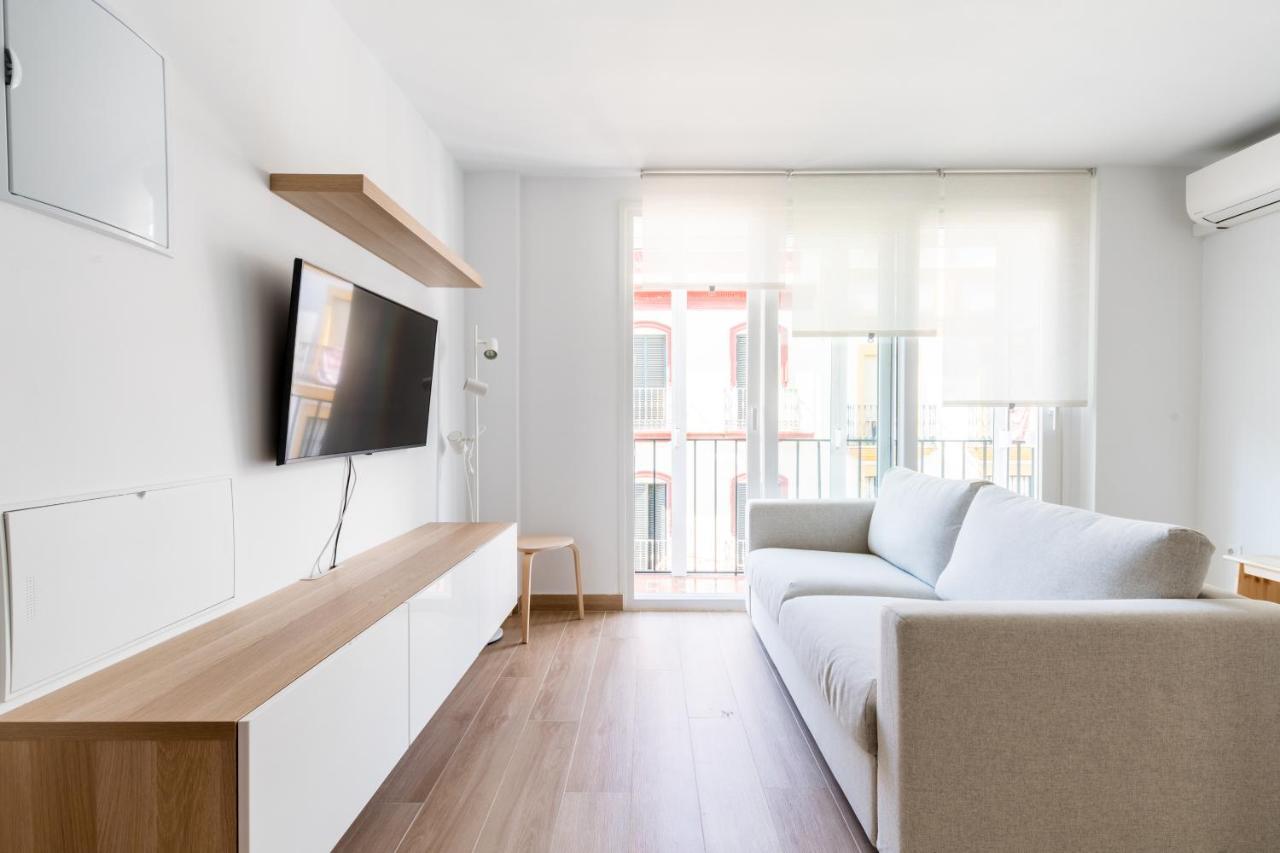 Holi-Rent Pureza Apartment Seville Exterior photo